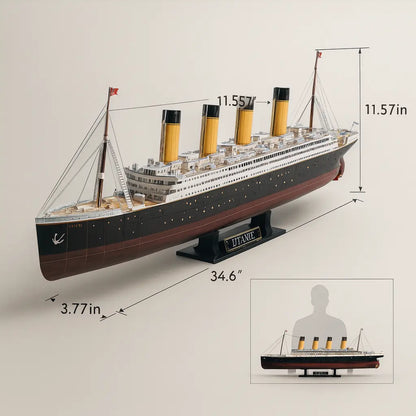 Model of the Titanic with dimensions indicated on a light gray background